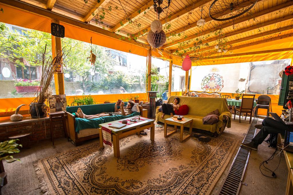 Mi Casa Es Tu Casa - Shkodra Backpackers Hostel Eksteriør bilde