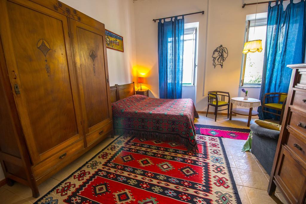 Mi Casa Es Tu Casa - Shkodra Backpackers Hostel Eksteriør bilde
