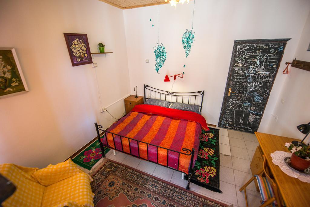 Mi Casa Es Tu Casa - Shkodra Backpackers Hostel Eksteriør bilde